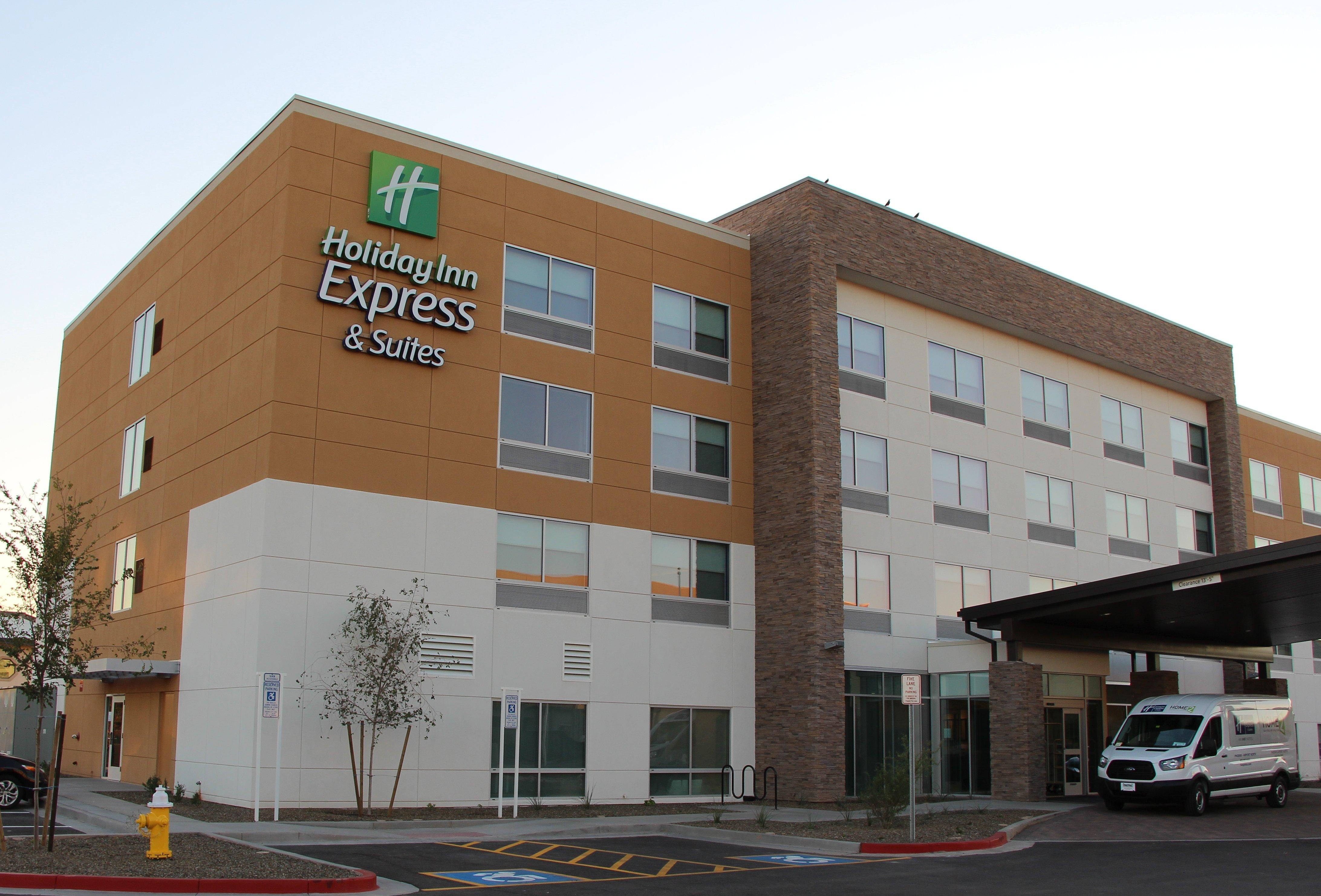 Holiday Inn Express & Suites - Phoenix - Airport North By Ihg Bagian luar foto
