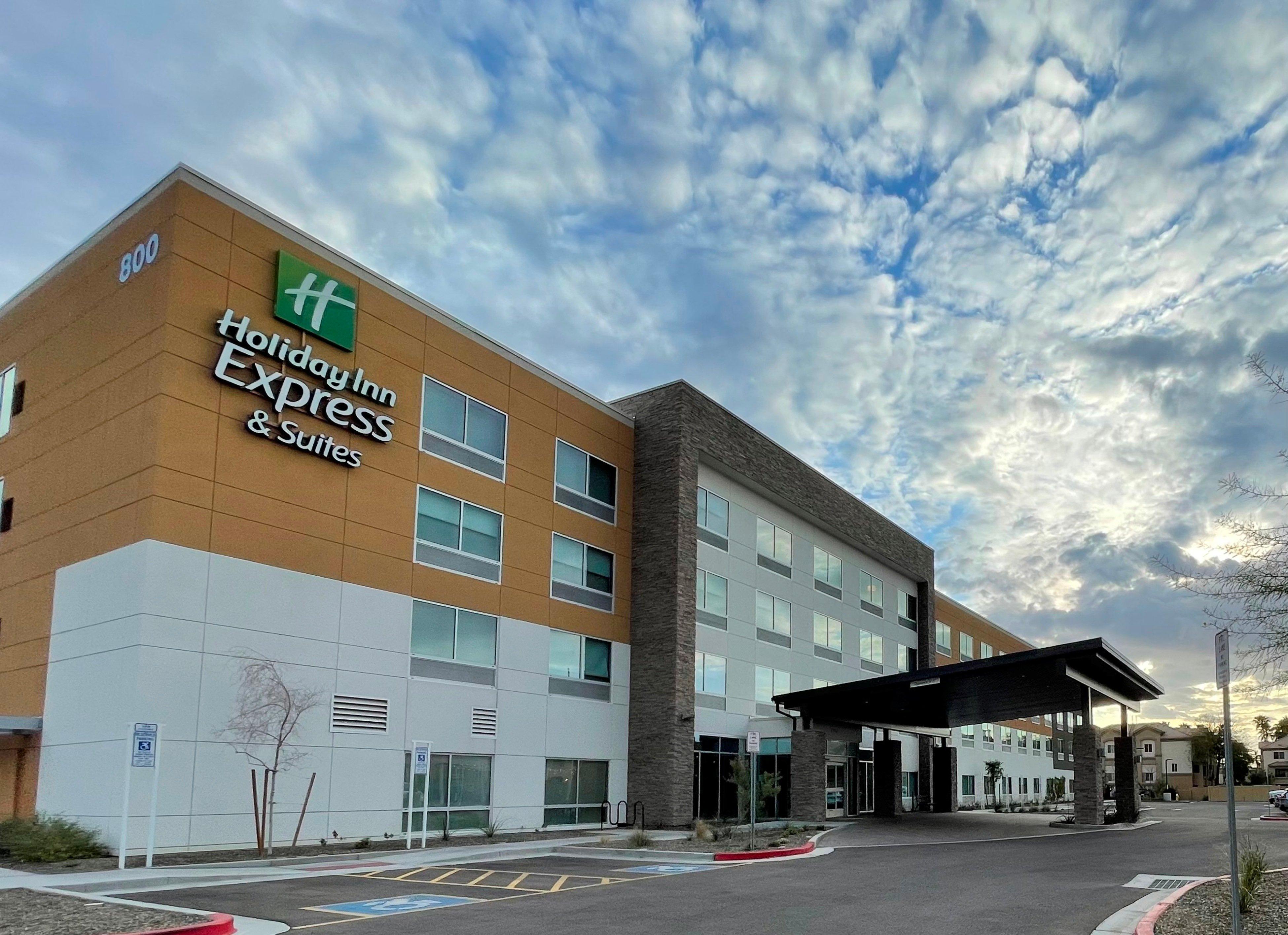 Holiday Inn Express & Suites - Phoenix - Airport North By Ihg Bagian luar foto